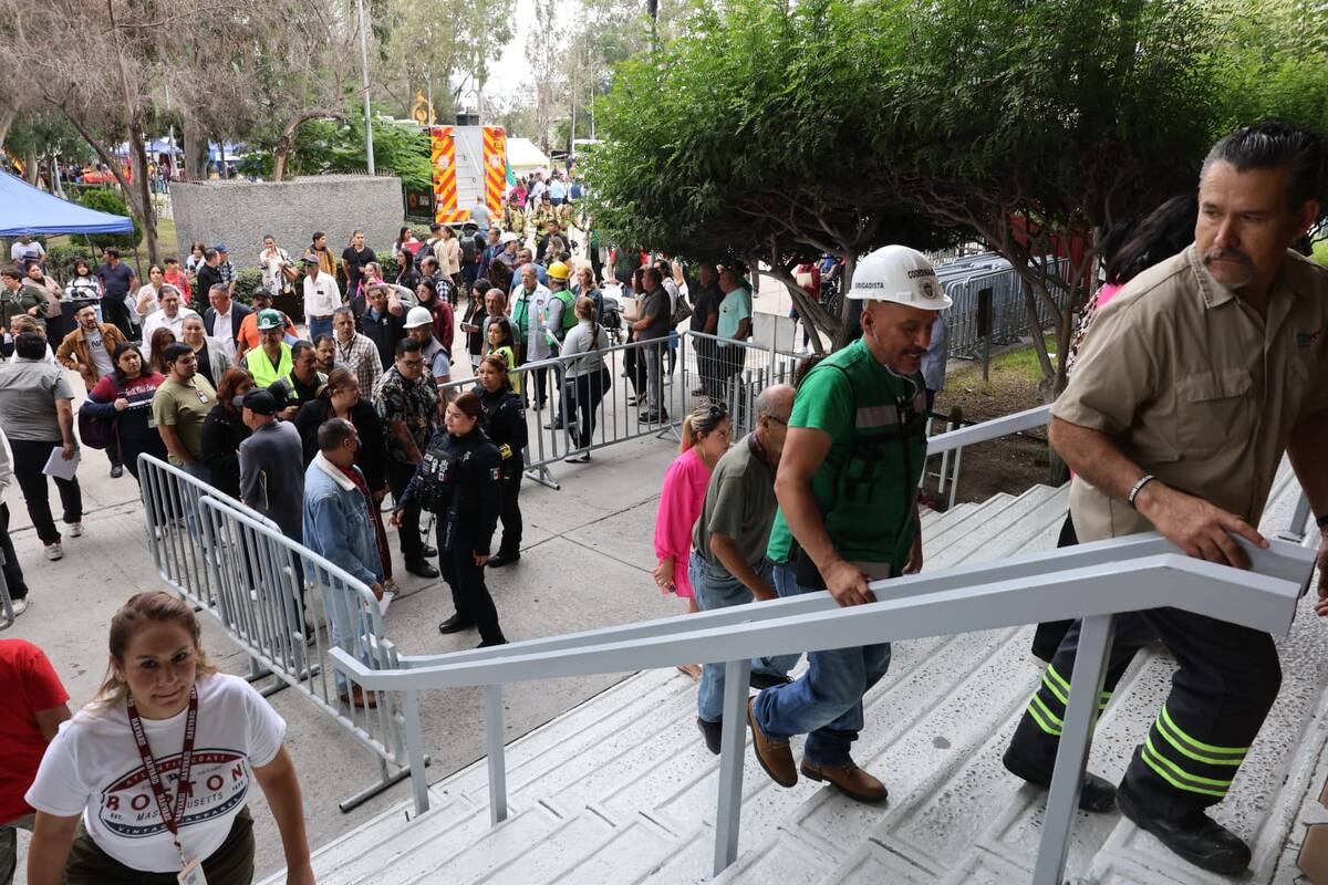 Desalojan Palacio Municipal de Tijuana en menos de 4 minutos en simulacro