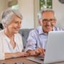 Si tienes 60 años o más y buscas empleo, el Programa de Vinculación Productiva del INAPAM gestiona vacantes con sueldo base y prestaciones presentando únicamente tu tarjeta vigente e identificación oficial