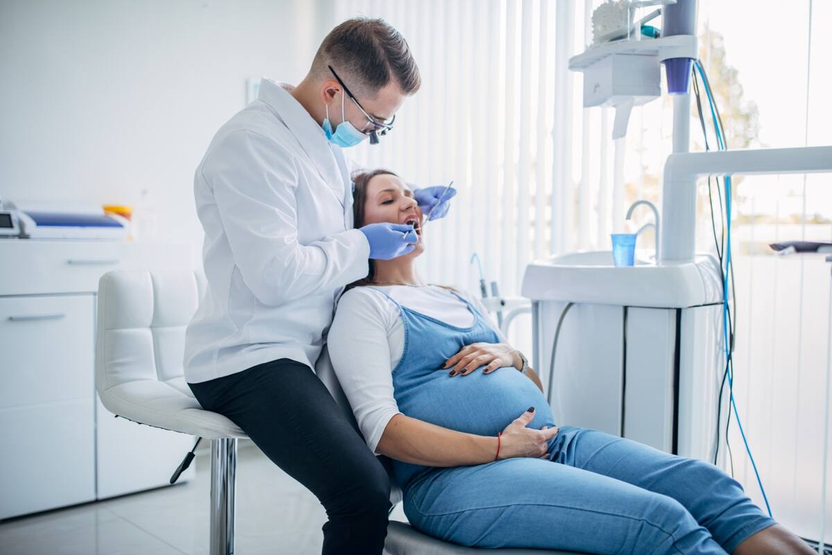 ¿Afecta embarazo a dientes?