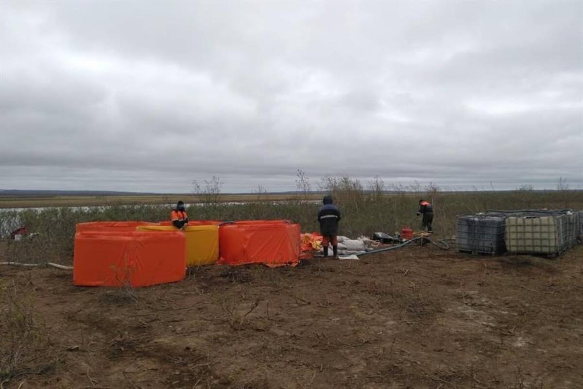 Desastre ecológico en el Ártico: La impactante fotografía que muestra el daño por el derrame de diésel en una central termoeléctrica de Norilsk
