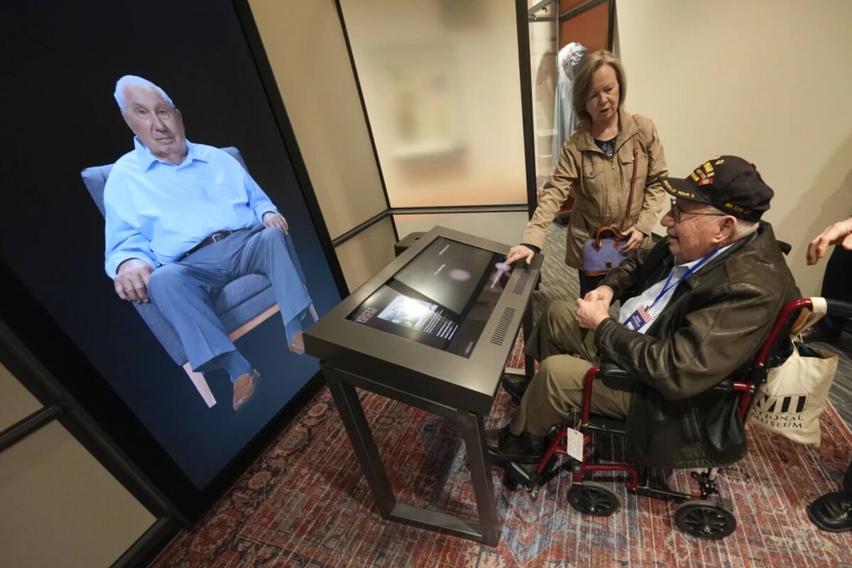 Inteligencia artificial ayuda conversar con veteranos de Segunda Guerra Mundial en museo