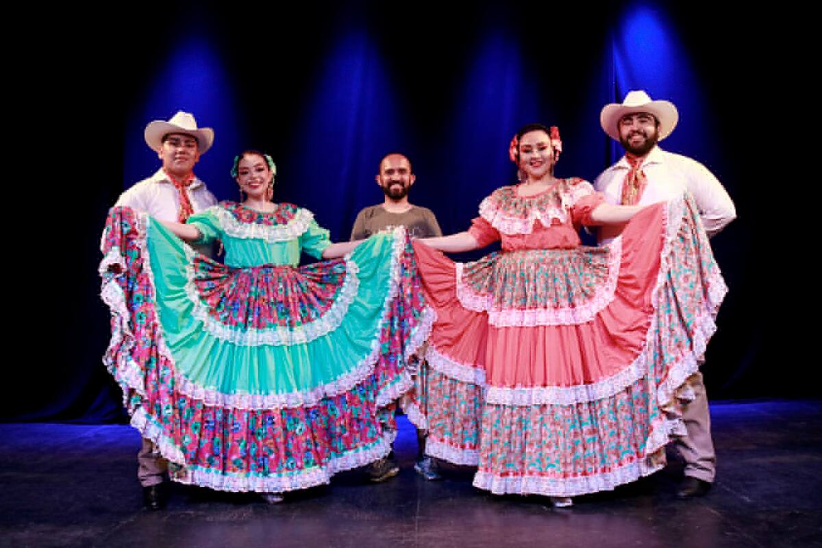 Ofrecerán clases virtuales de flamenco y danza folclórica