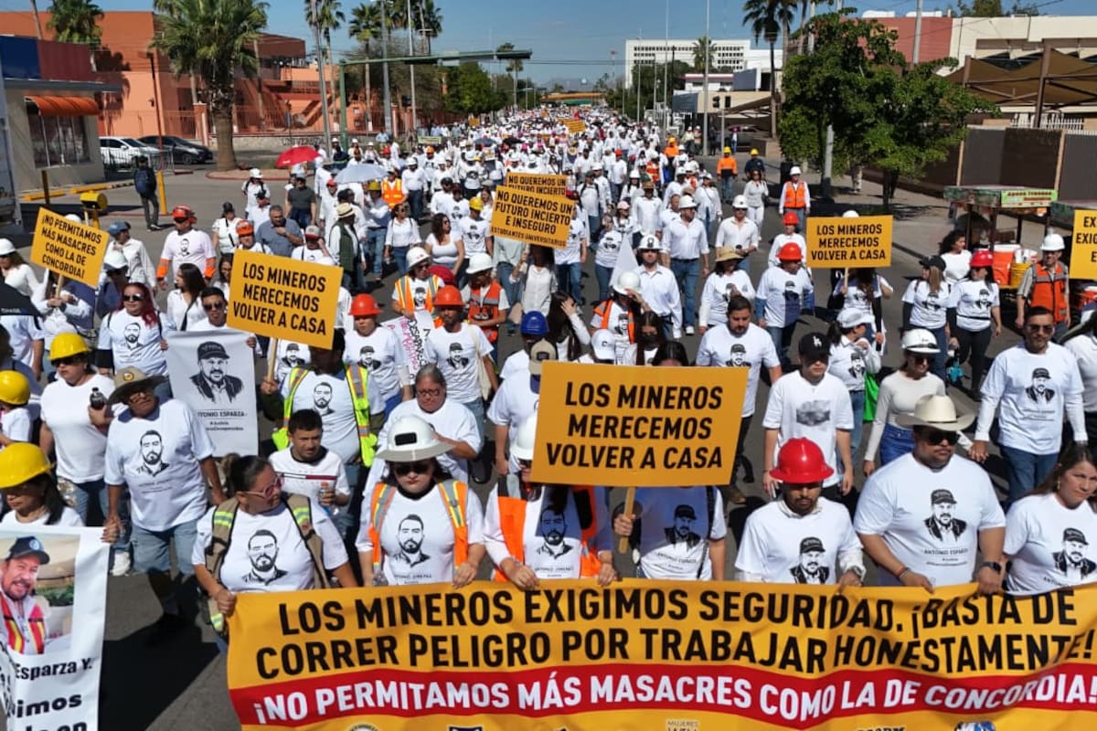 Mineros marchan en Hermosillo para exigir justicia y mayor seguridad tras desaparición de trabajadores en Sinaloa