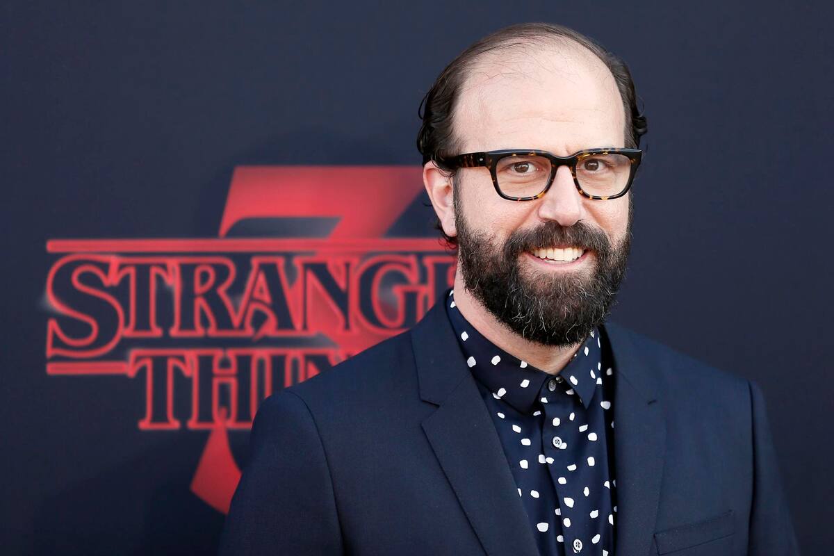 Actor de ‘Stranger Things’ acusa actos antisemitas por suspensión de presentaciones de su libro