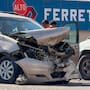 Adolescente de 13 años resulta grave tras choque en Gómez Morín y carretera Santa Isabel