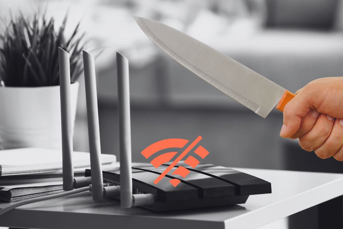 Madre apagó el Wi-Fi de su casa y sus 3 hijas intentaron apuñalarla con cuchillos de cocina; ya fueron detenidas