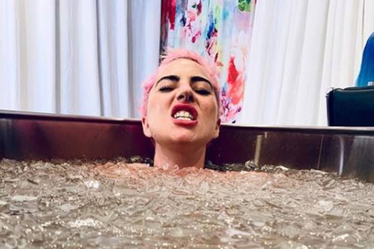 Así se recupera Lady Gaga tras caída del escenario