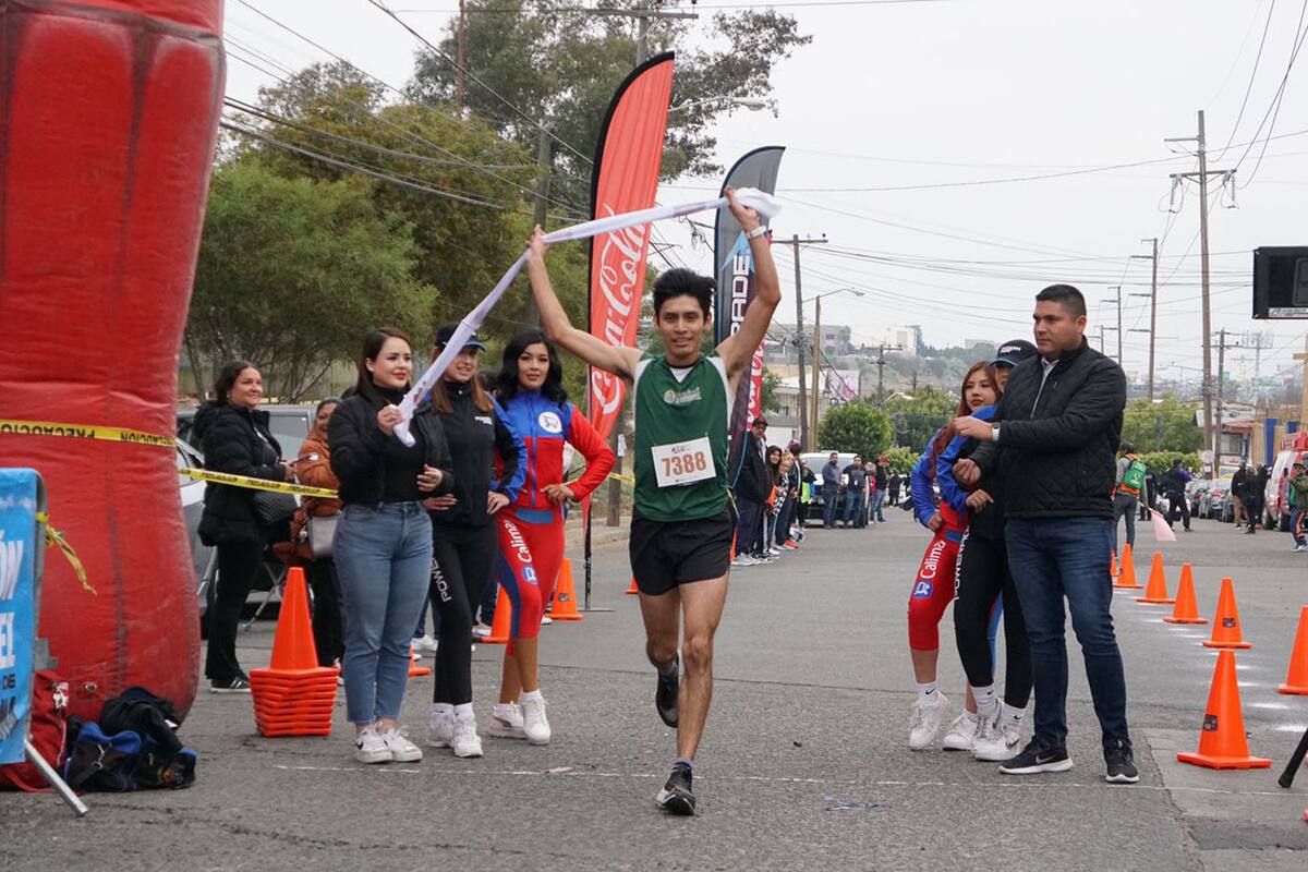 Rolando Real y Tania Muñoz ganan el Serial Atlético SAB