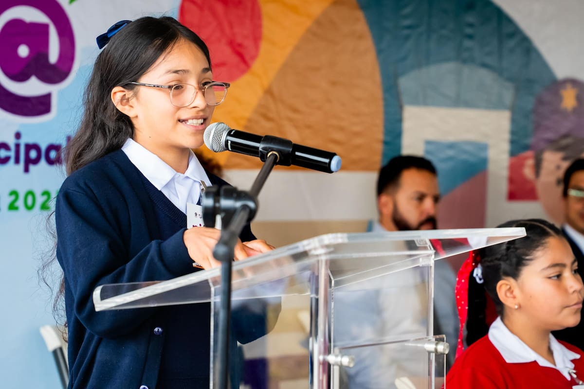 Rinde protesta Aixa Miroslava Benítez López como niña presidenta municipal por un día