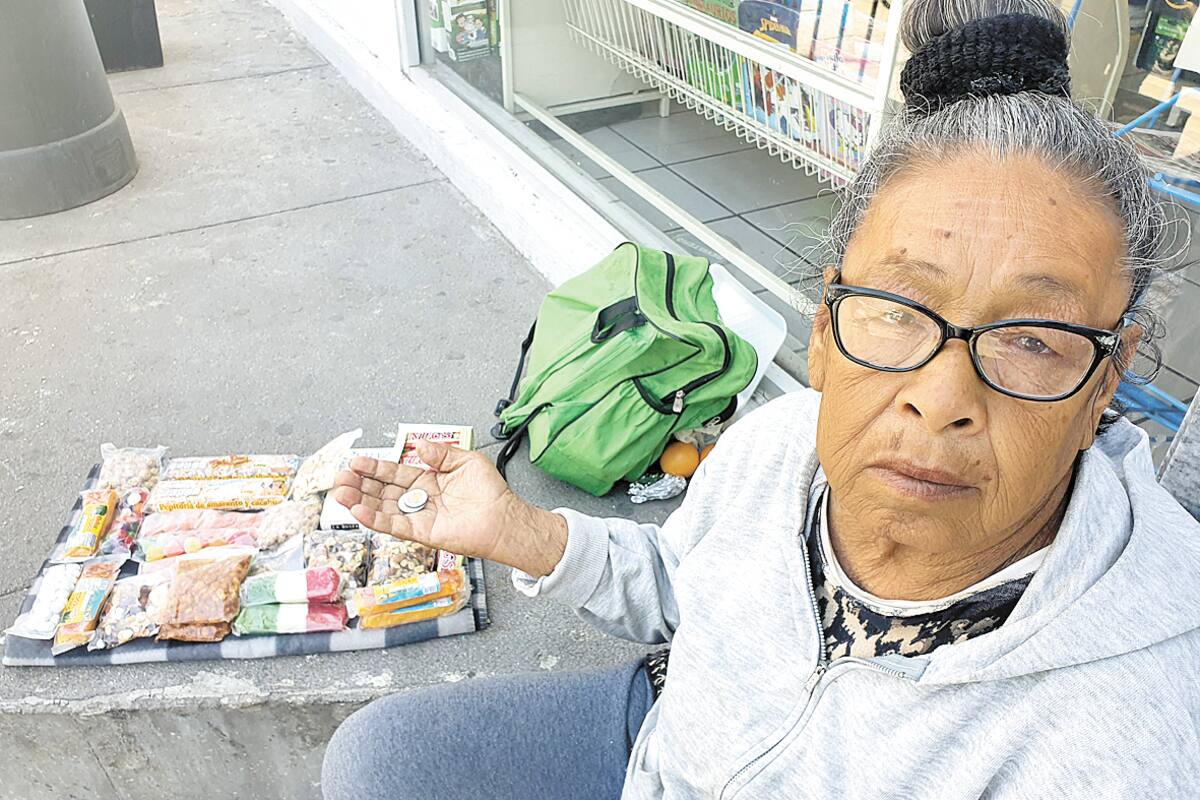 María Elena vende sólo 6 pesos