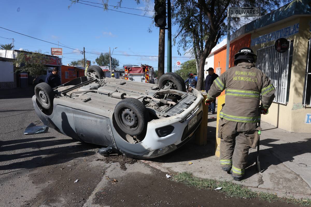 Aumentan al inicio de 2024 atenciones de accidentes aparatosos: Bomberos de Hermosillo