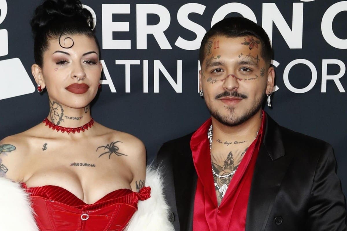 ¿Cuánto le habría pagado Christian Nodal a Cazzu para terminar su relación?