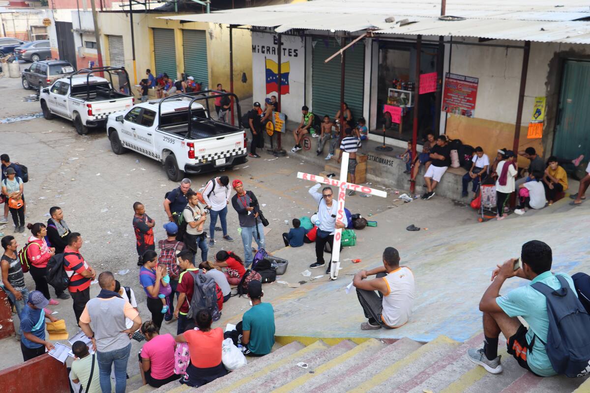 Más de mil 500 migrantes indocumentados se unen a "viacrucis migrante" en Chiapas