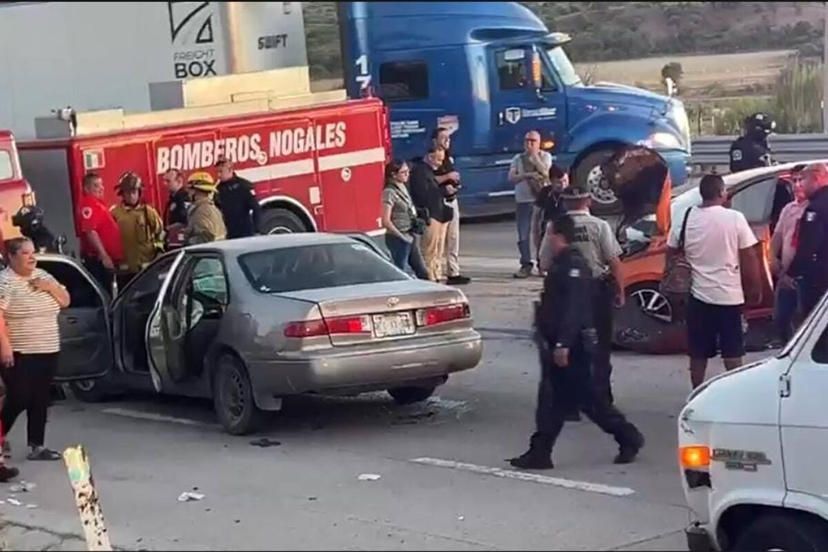 Deja accidente 9 personas lesionadas; 5 de ellas son menores de edad