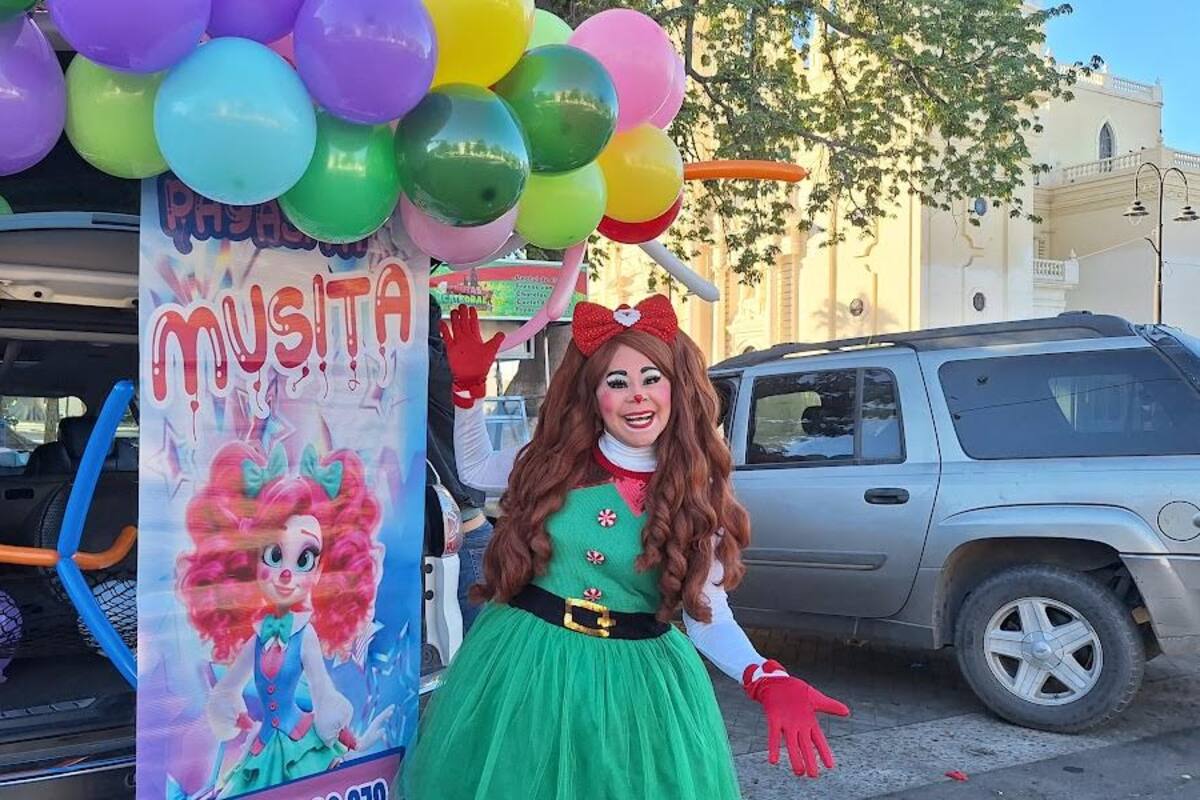 Es “Musita” una enamorada de sus “payasadas”