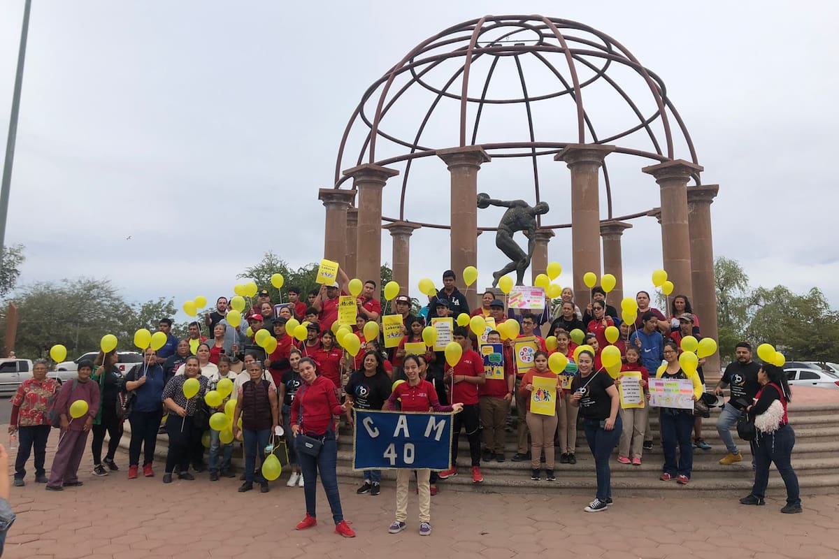 Marchan alumnos del CAM 40 por la inclusión laboral