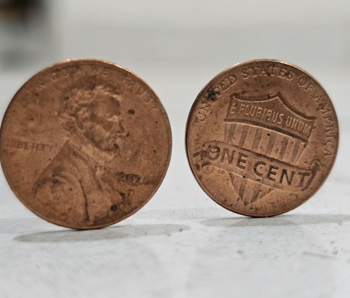 Fabricar un penny tiene un costo de 3.69 centavos