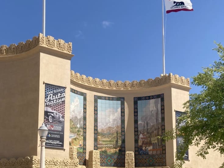 Un museo para disfrutar autos icónicos en San Diego