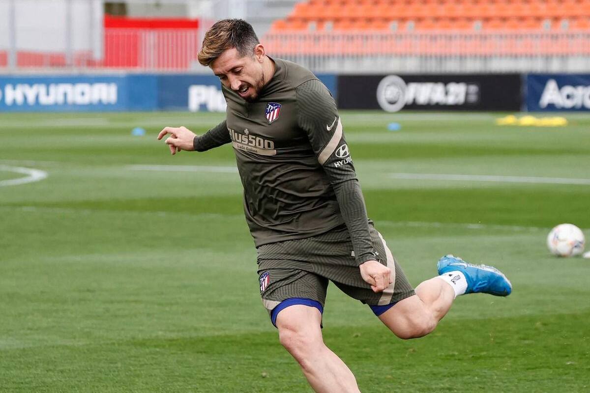 Atlético de Madrid registra brote de Covid y Héctor Herrera da positivo