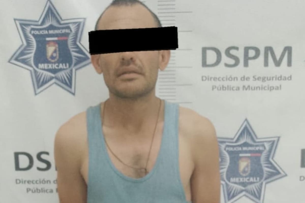 Lo sorprenden espiando tienda y termina detenido tras persecución
