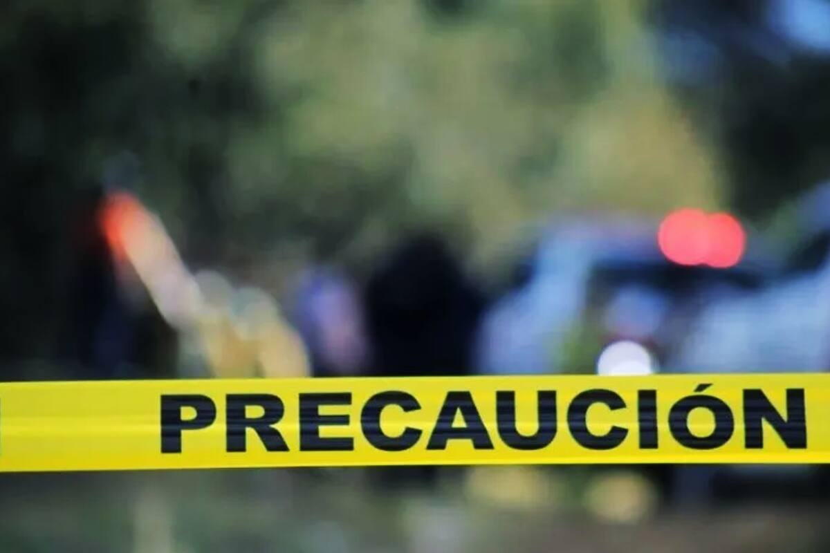 Hallan torso humano en el estacionamiento de un domicilio y el resto del cuerpo dentro de la casa en Jalisco
