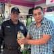Ciudadano rescata a un halcón herido en Nogales