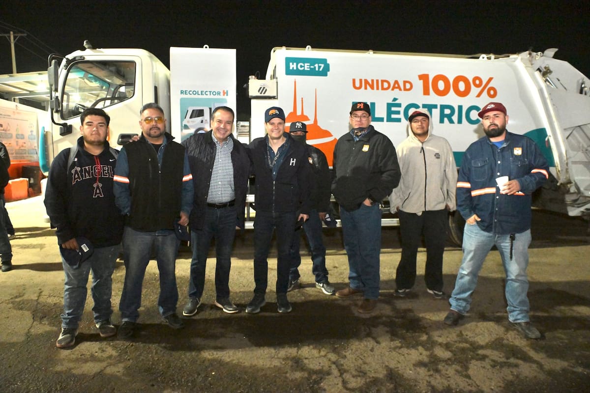 Reconocen a trabajadores de Servicios Públicos por su compromiso con Hermosillo