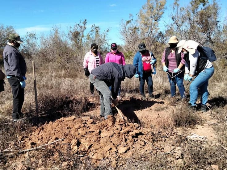 Ruega a la Virgen encontrar a su hija