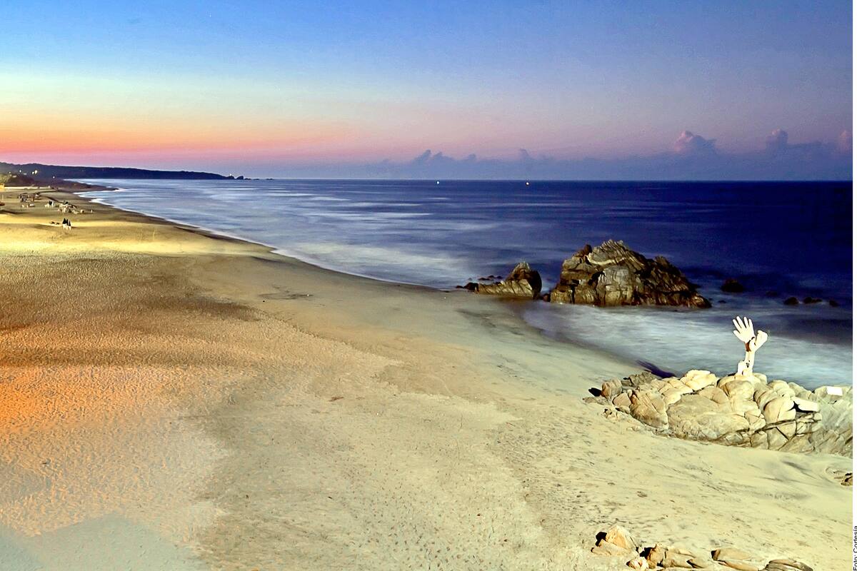 Covid-19: Cierran playas de Puerto Escondido ante aumento de casos y fallecimientos