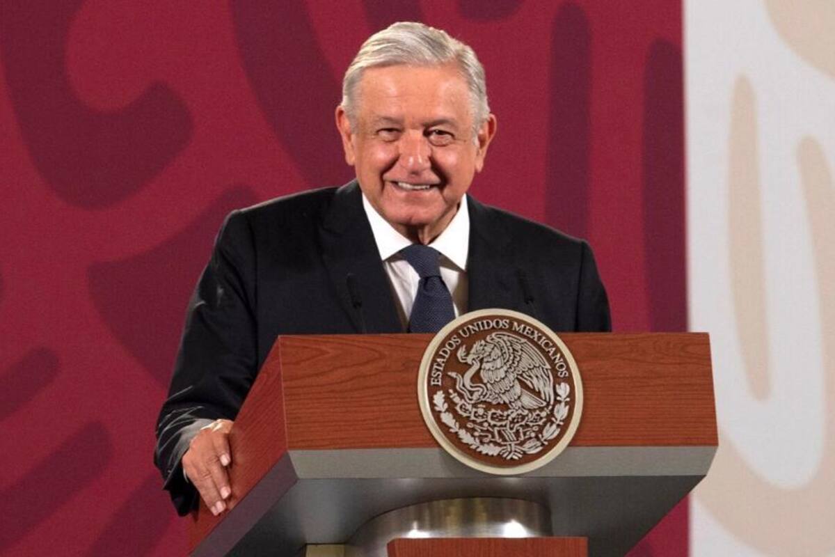 “La violencia no es el camino”, dice AMLO a familiares de víctimas que tomaron la CNDH