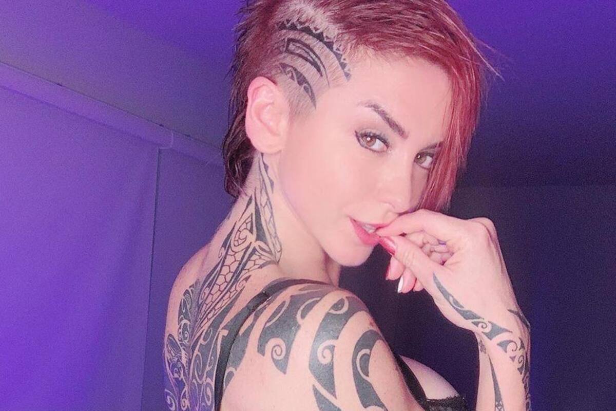 Ingrid Brans “enciende” las redes recostada en su cama con tanguita