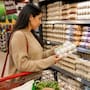 Precio del huevo baja para productores en México, pero consumidores siguen pagando casi lo mismo en supermercados