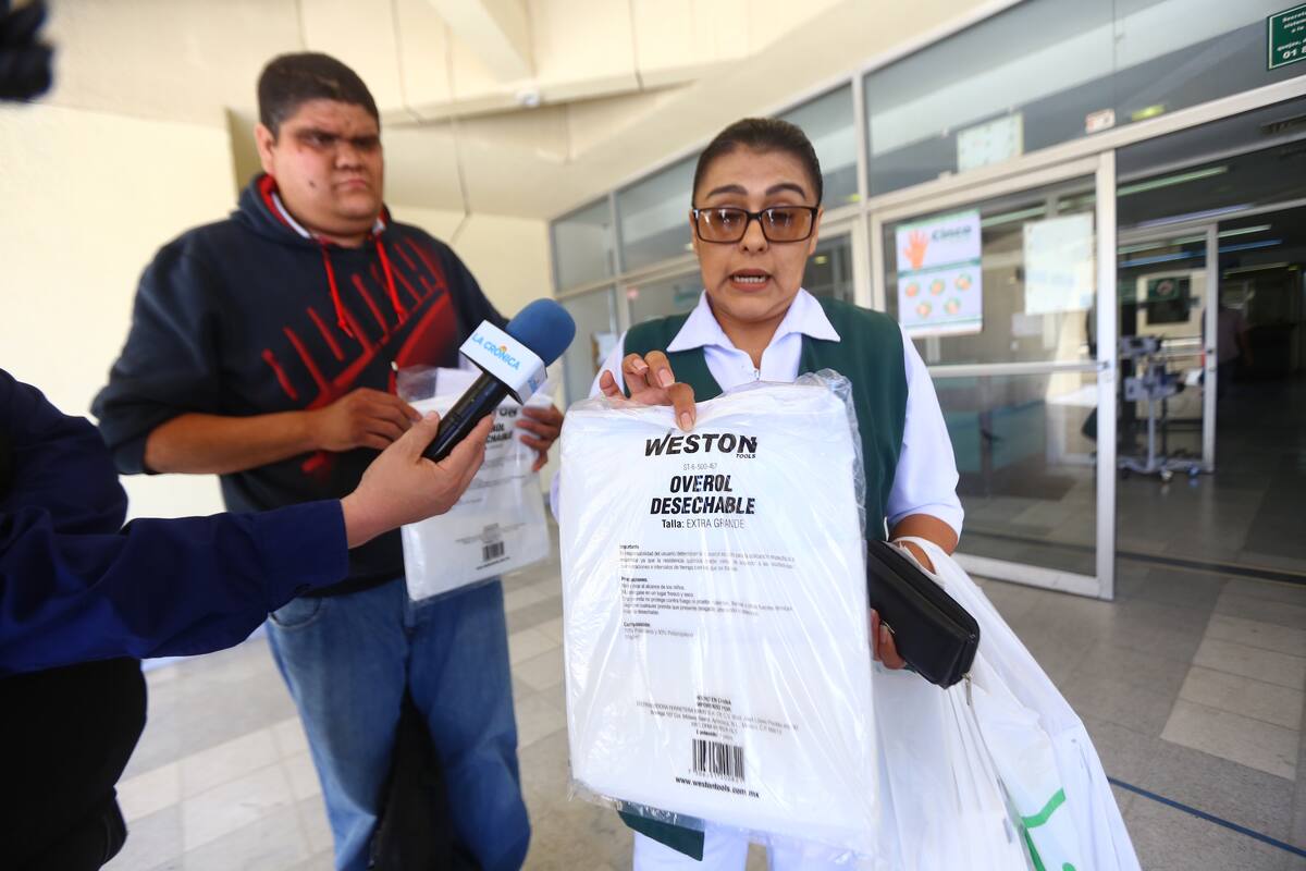 Enfermera del IMSS hace donación de equipo médico para atención de Covid-19