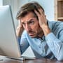 Agotamiento mental por el trabajo: Cinco factores asociados al desgaste y al burnout, según una revisión científica publicada en 2025