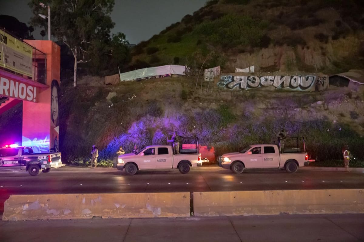 Localizan cuerpo envuelto en sábana debajo de puente La Cúspide