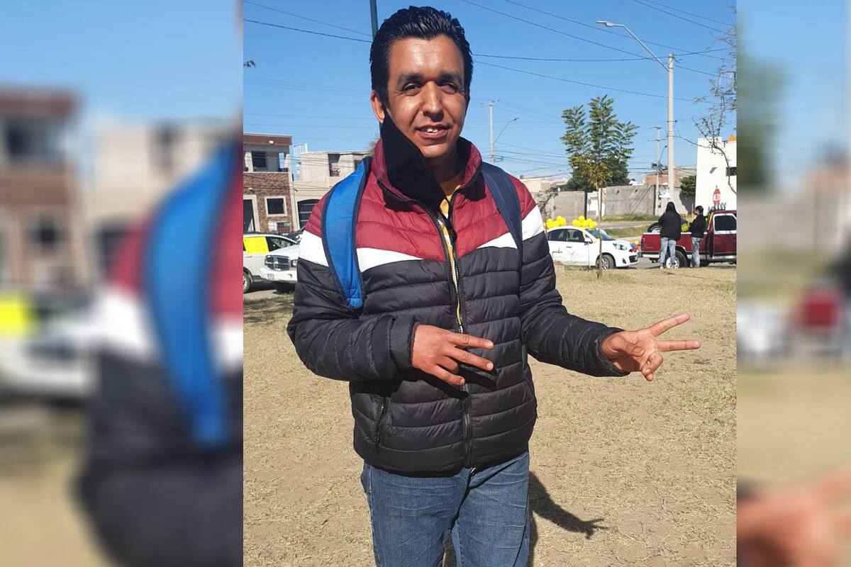 Hermosillo: Pese a su discapacidad, Efraín trabaja y es voluntario de Bomberos