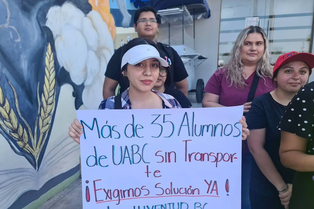 Más de 45 universitarios del Valle de Mexicali quedan fuera de COMUNDER; piden ampliar rutas para evitar deserción