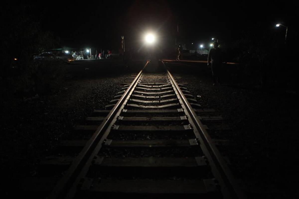 Campesinos de Chihuahua desbloquean tren tras acuerdo de agua de AMLO con EU