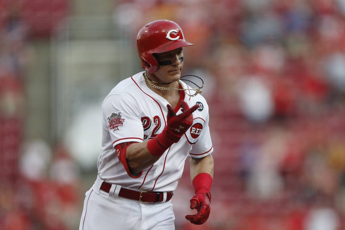 Derek Dietrich pega tres HR para Rojos; Piratas sufren