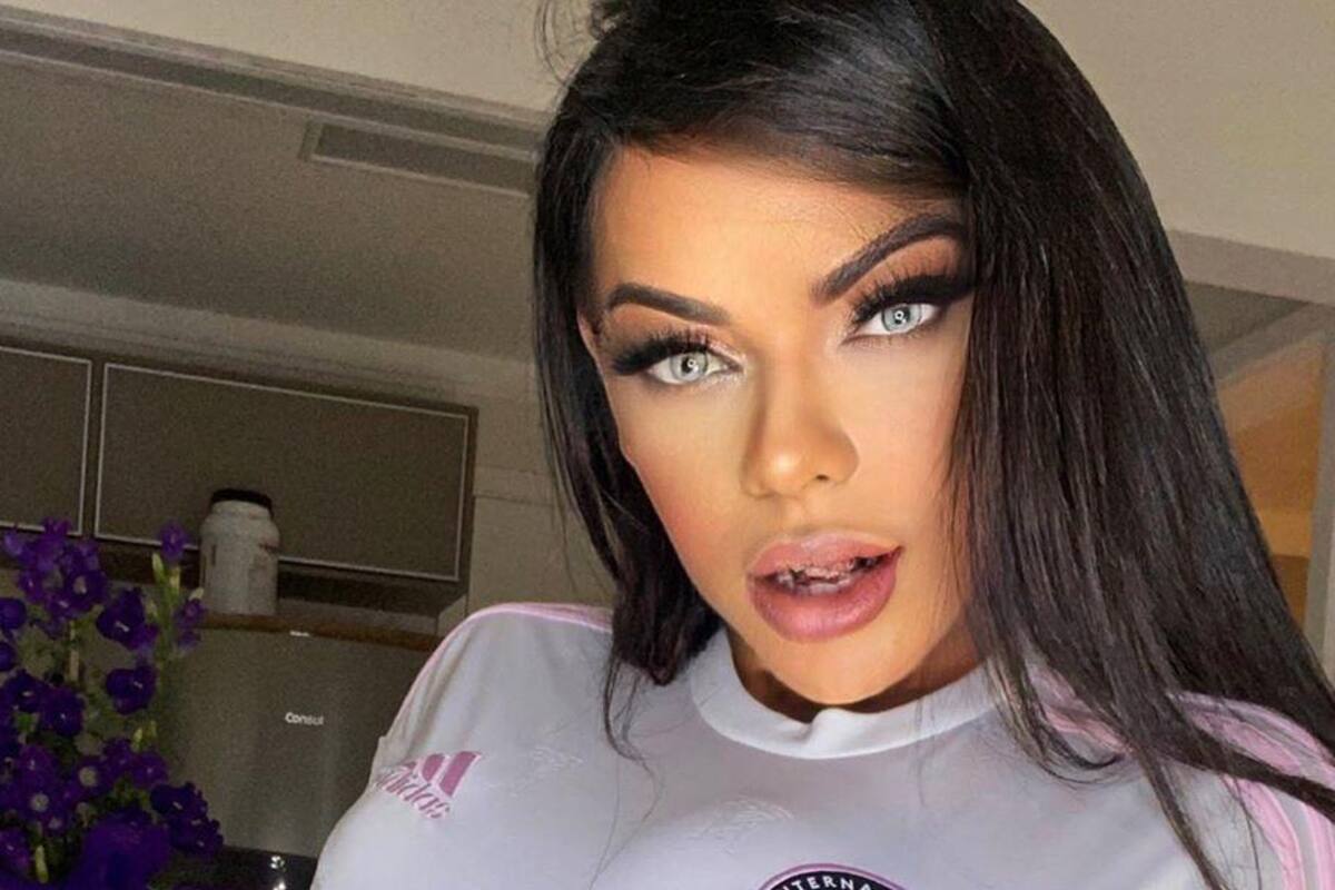 Suzy Cortez se tapa con diminuta tanga de encaje