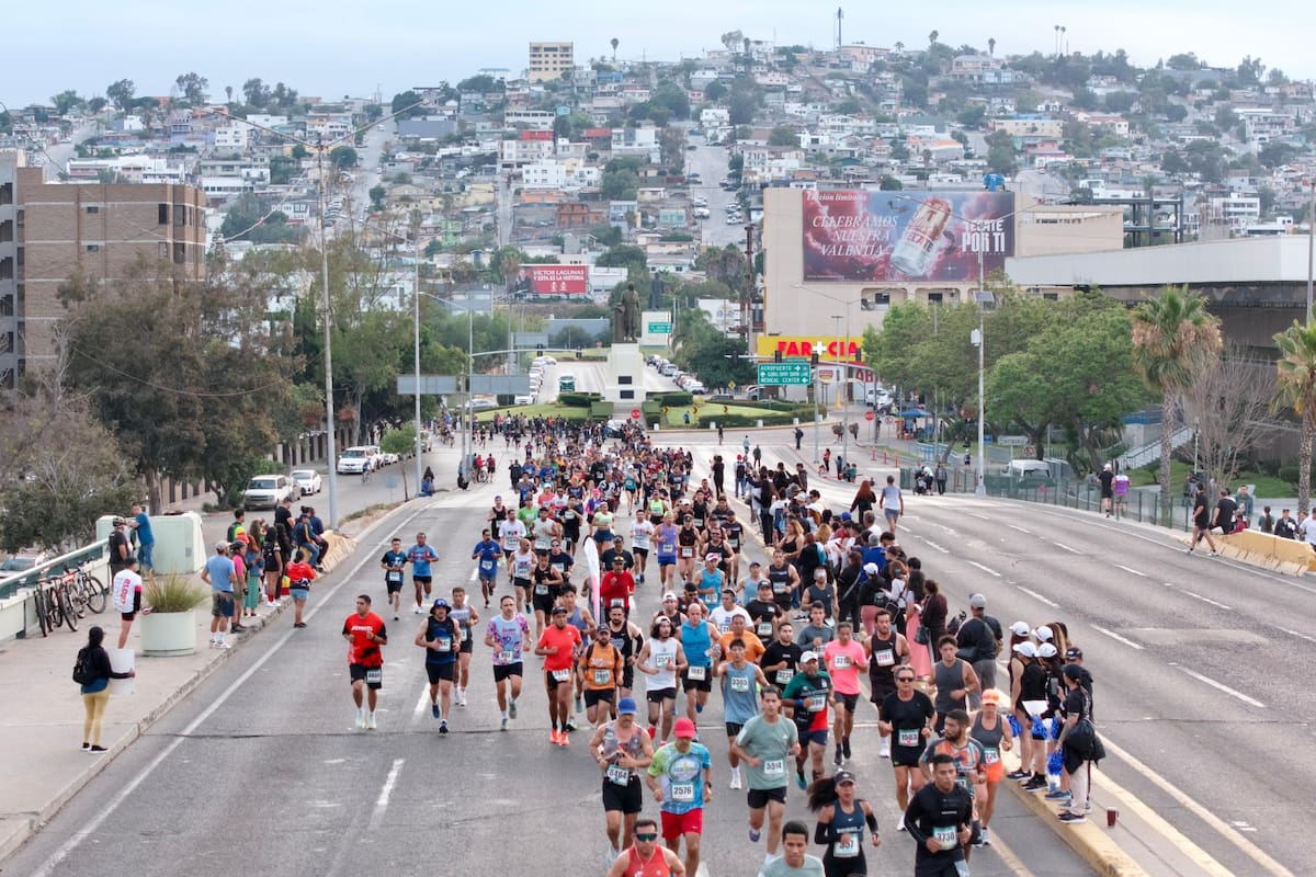 Conquistan Medio maratón internacional de Tijuana, ‘Pollito Valdez e Isabel Oropeza