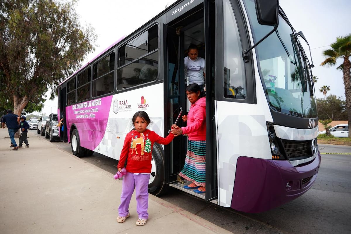 Amplía Gobierno de Marina del Pilar la cobertura del Transporte Violeta en Playas de Rosarito con rutas accesibles y conectadas