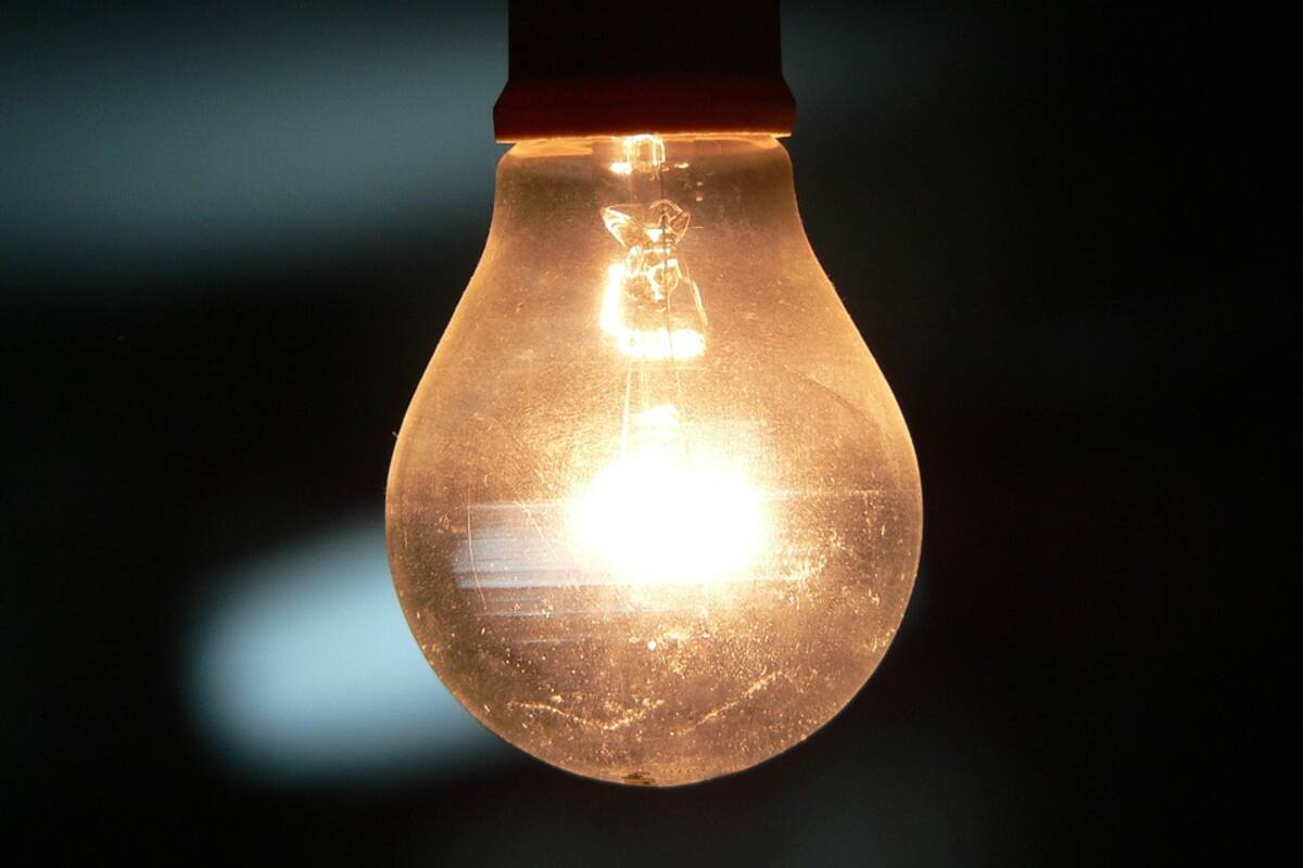"Apenas empieza a correr el viento y se va la luz"