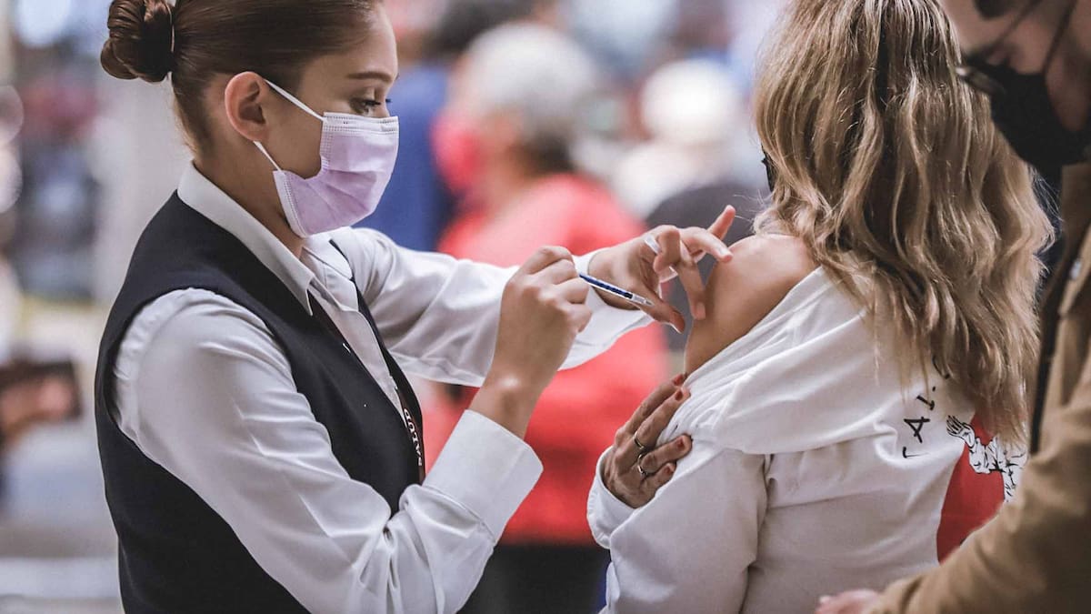 Vacunas contra Covid-19 disponibles este invierno en México serán de Moderna y Pfizer, actualizadas con la nueva cepa