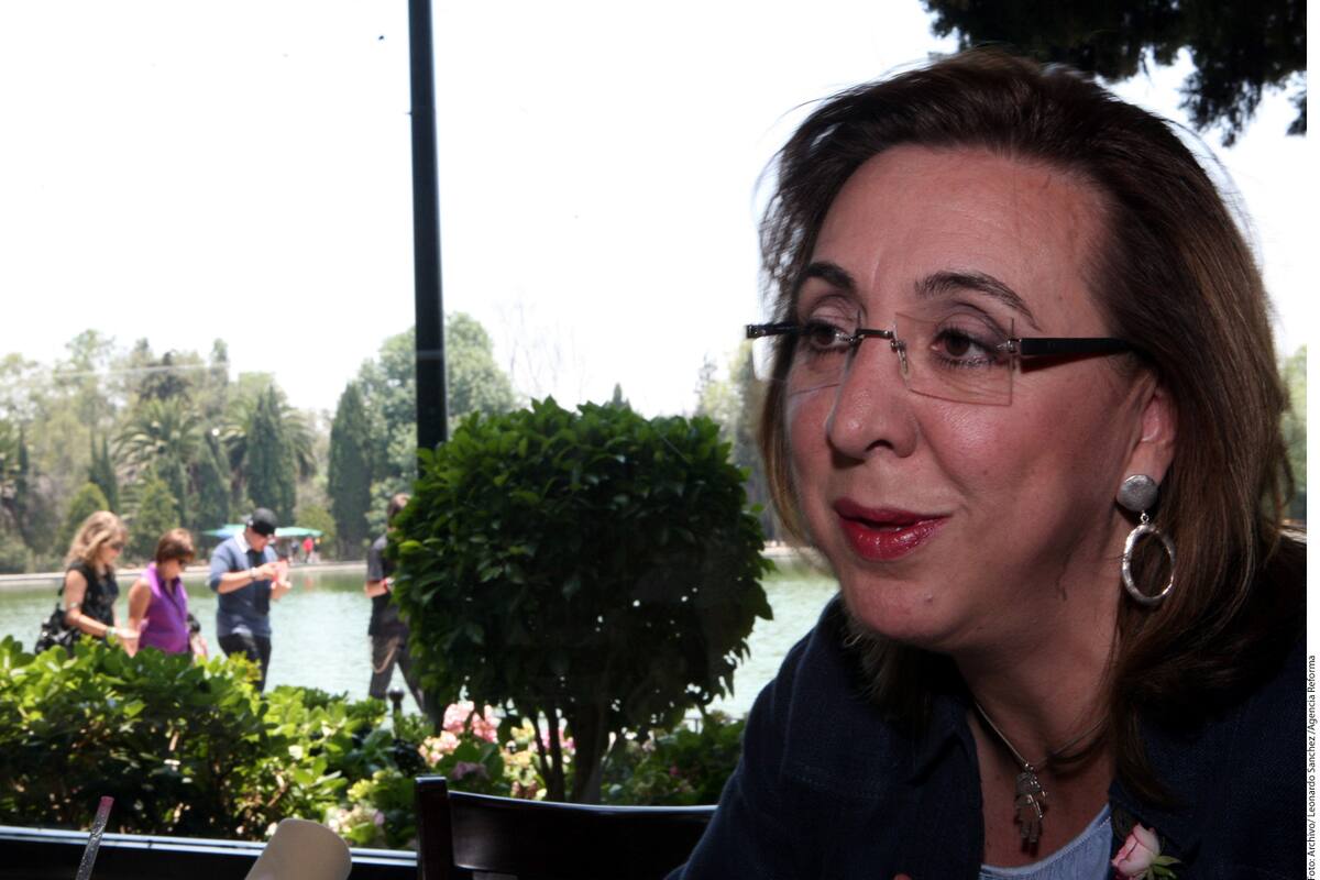 Retira AMLO millonarias casas a Rosy Orozco