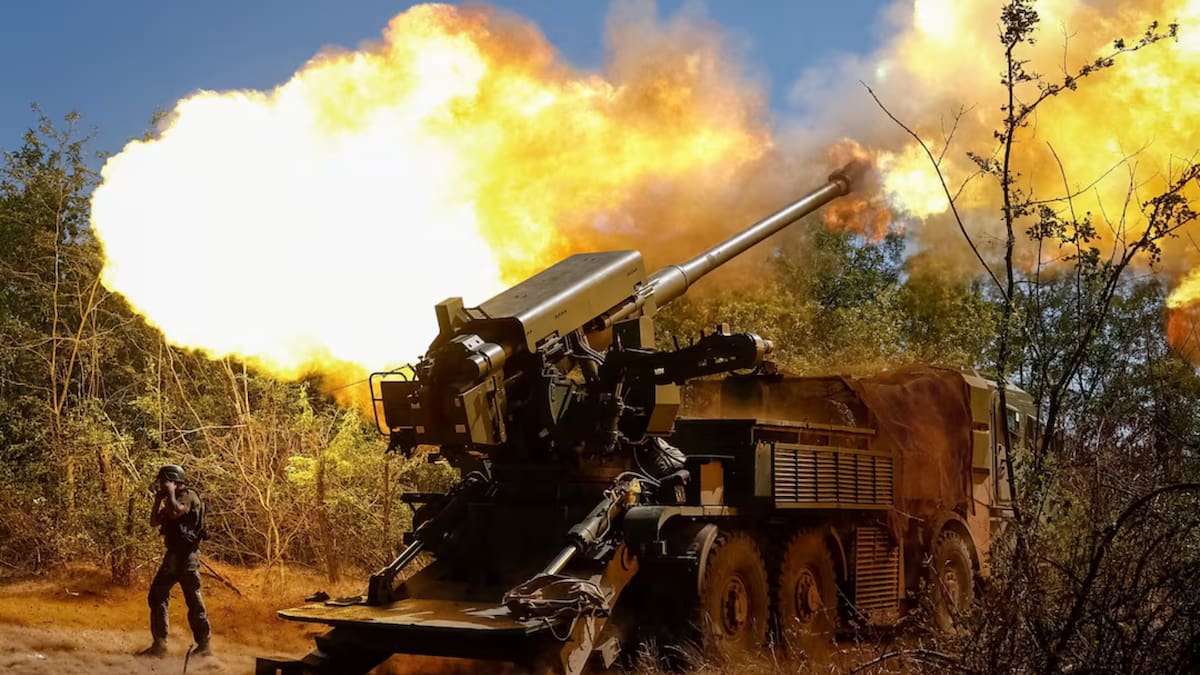 La producción diaria de miles de componentes refleja el cambio hacia un modelo industrial en el uso de tecnología militar no tripulada. /Reuters