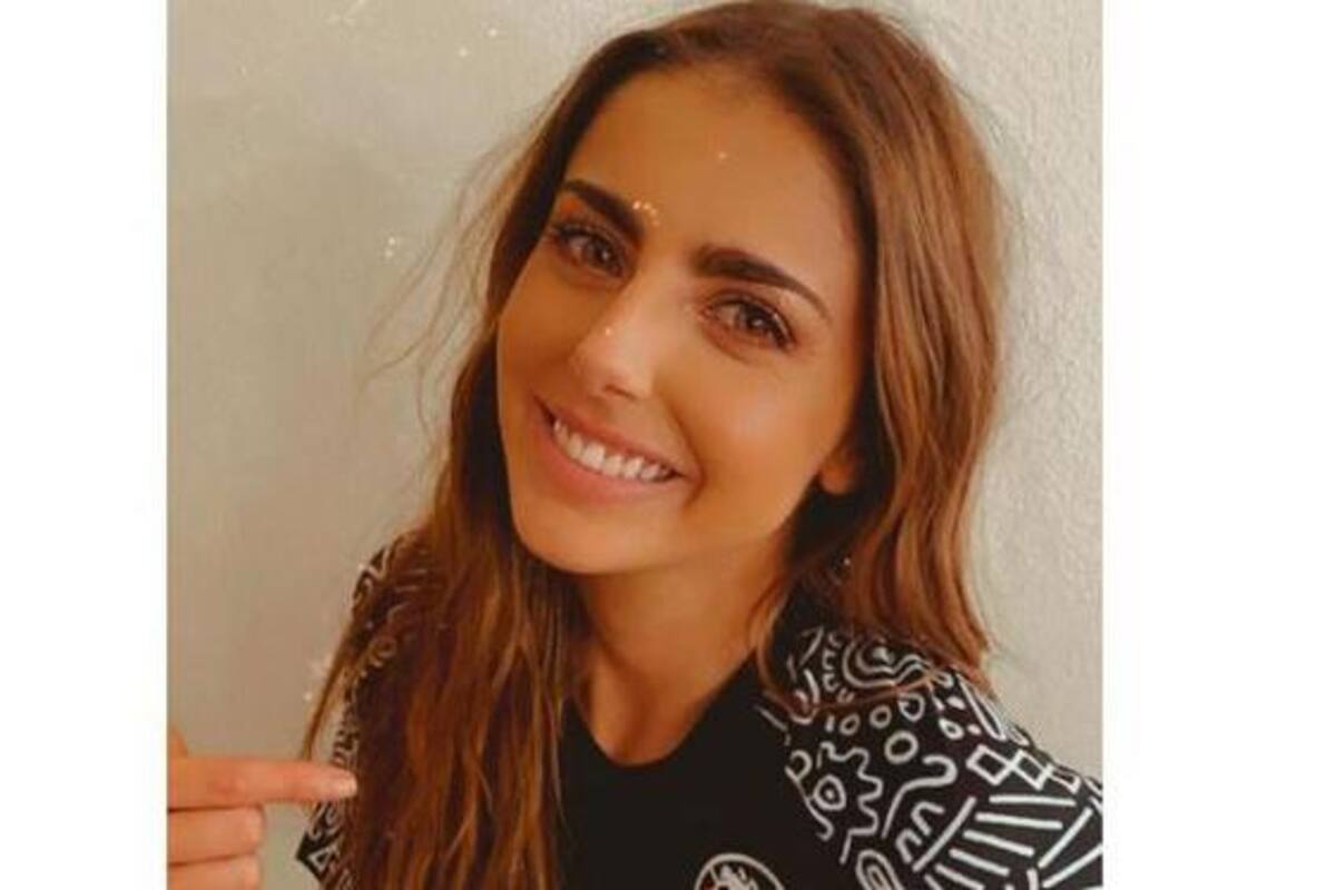 ¡Michelle Renaud presume abdomen marcado!