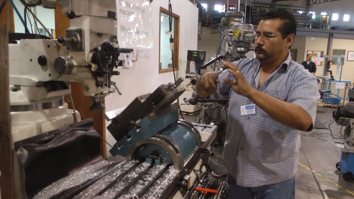 Cinco reformas laborales cambiarán la Ley Federal del Trabajo en 2026: desde la jornada de 40 horas y la desconexión digital hasta el fin de los sueldos ocultos en contratos y nuevos requisitos para agroexportadores