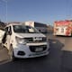 Taxi libre choca contra poste en el bulevar 2000 de Tijuana