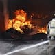 Incendio en llantera y taquería moviliza a servicios de emergencias en Hermosillo